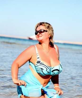 Сладкая кошечка с гибким телом и нежными объятиями приглашает в гости и порадует незабываемым вечером. Со мной ты почувствуешь себя настоящим мужчиной. Не упусти шанс! 334, 45 лет